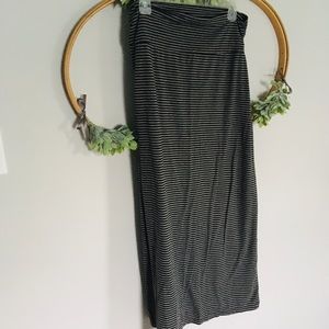 Faded Glory// Black and Gray Striped Maxi Skirt🖤